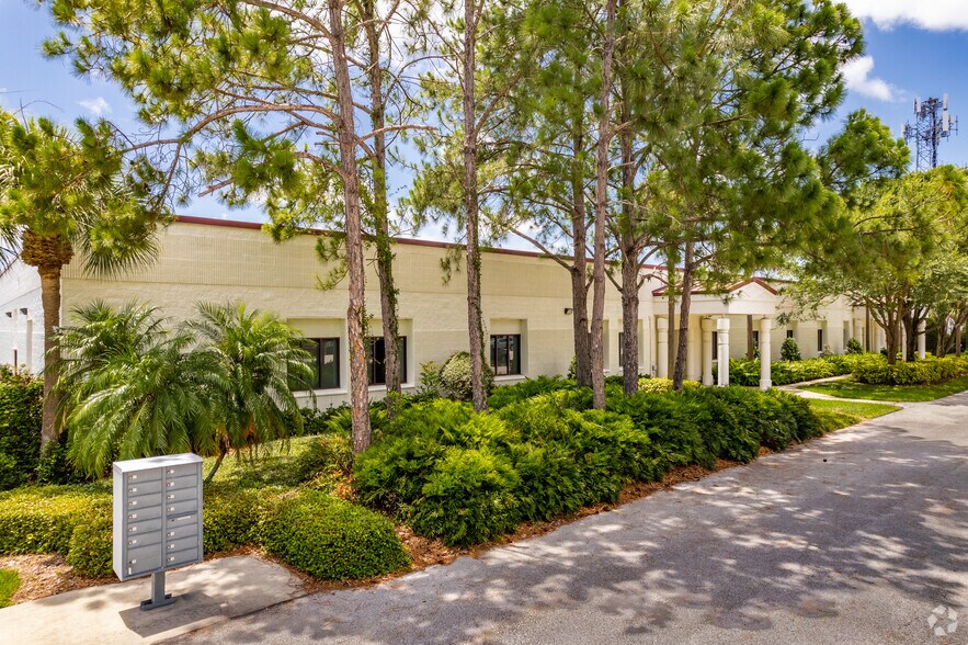 More Photos Of 7935 114th Ave, Largo Unknown For Lease