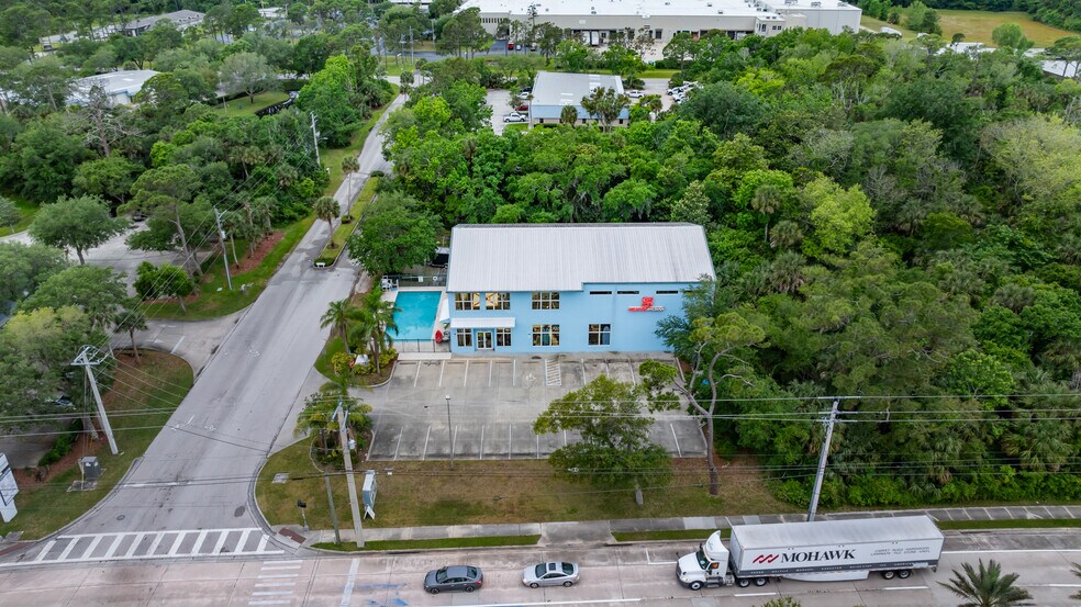 More Photos Of 3090 Ridgewood Dr, Daytona Beach Freestanding For Sale