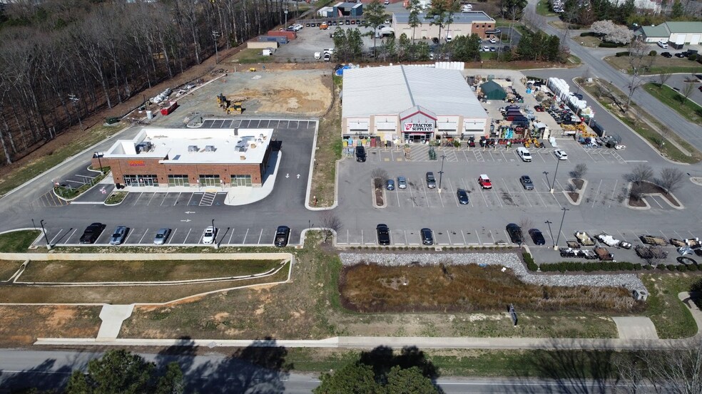 More Photos Of 2070 Ashland Rd, Rockville Flex For Lease