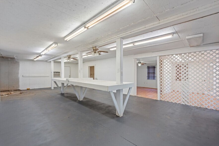 More Photos Of 2755 US Highway 69, Lufkin Storefront Retail Office For Sale