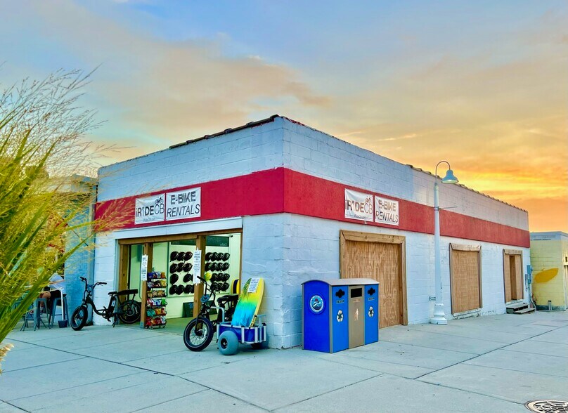 Primary Photo Of 12 N Pavilion Ave, Carolina Beach Storefront Retail Office For Sale