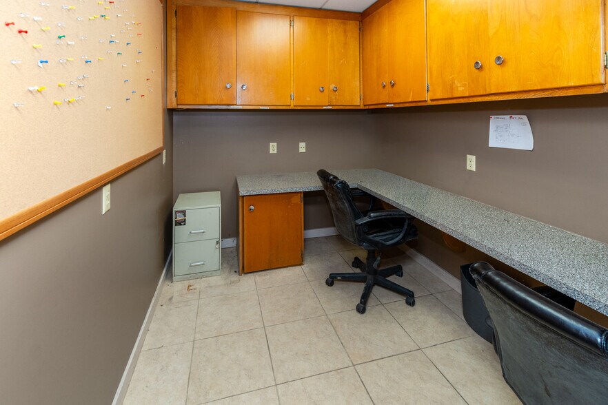 More Photos Of 9 Mill St, Stockton Police Fire Station For Sale