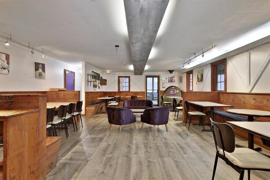 More Photos Of 5501 Route 4, Killington Restaurant For Sale