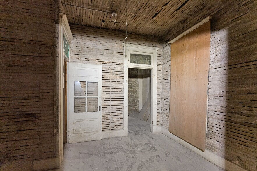 More Photos Of 844-846 N G Ave, Douglas Storefront Retail Residential For Sale