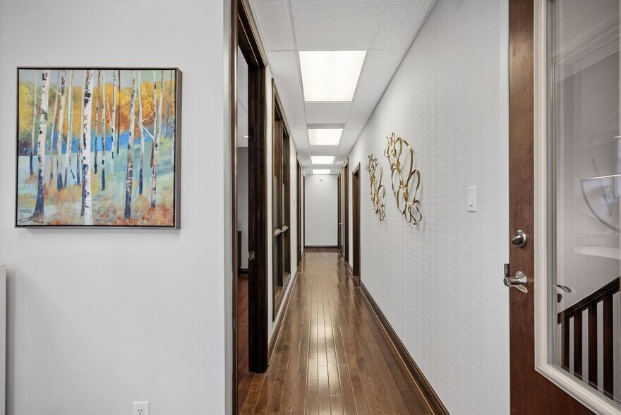 More Photos Of 130 Terence Matthews Cres, Ottawa Office For Sale