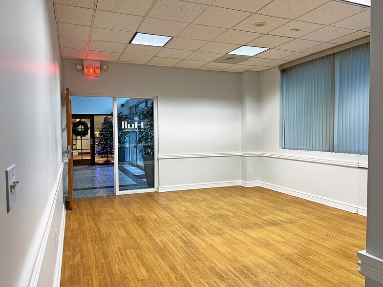More Photos Of 1 Forestwood Dr, Pittsburgh Office For Lease