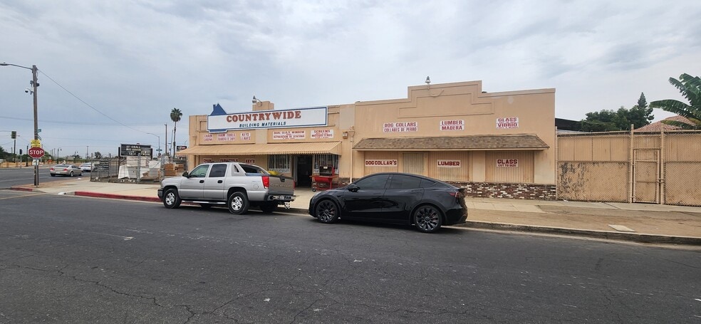 More Photos Of 19 Fresno St, Fresno Warehouse For Sale