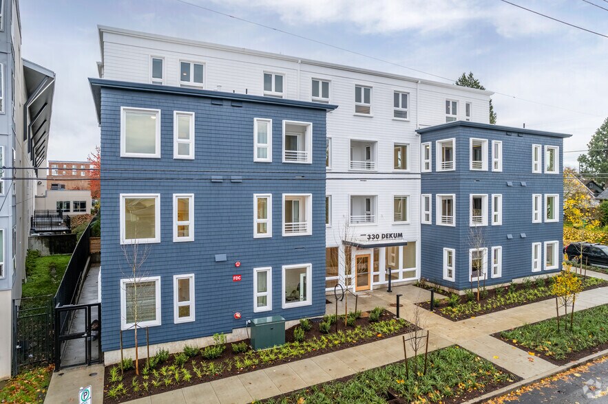 More Photos Of 330 NE Dekum St, Portland Apartments For Sale