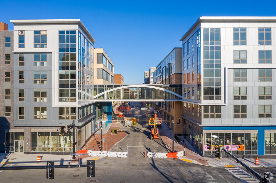 More Photos Of 190 Pleasant St, Malden Apartments For Lease