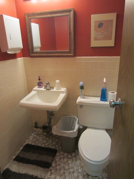 More Photos Of 75 Bloomfield Ave, Denville Medical For Sale