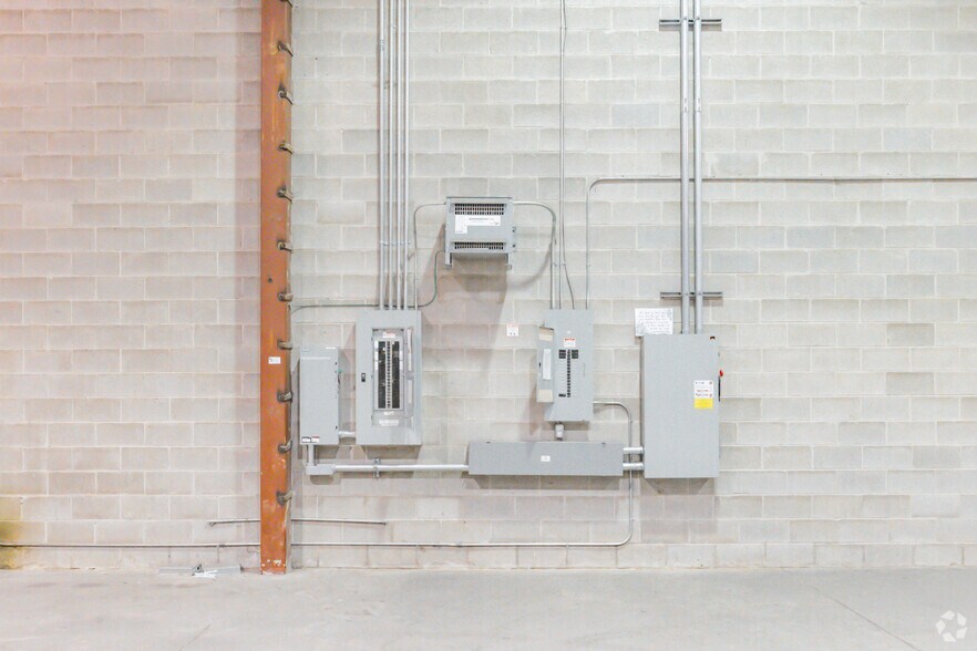 More Photos Of 1170 Birchmount Rd, Toronto Unknown For Lease