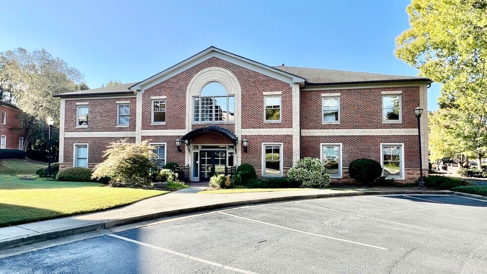 More Photos Of 4080 McGinnis Ferry Rd, Alpharetta Office For Sale