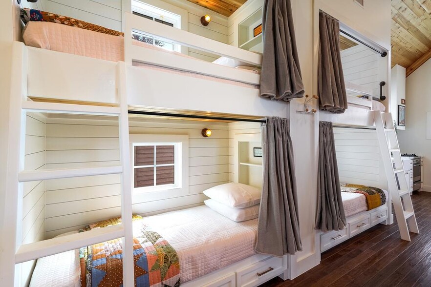 More Photos Of 632-636 High St, Comfort General Retail For Sale