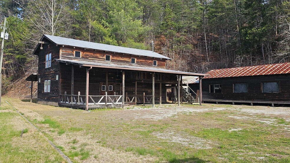 More Photos Of 5987 Highway 441, Wiley Storefront Retail Office For Sale