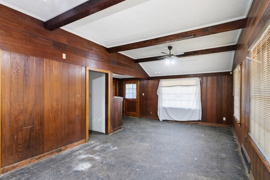 More Photos Of 4720 Springfield St, Dayton Office For Sale