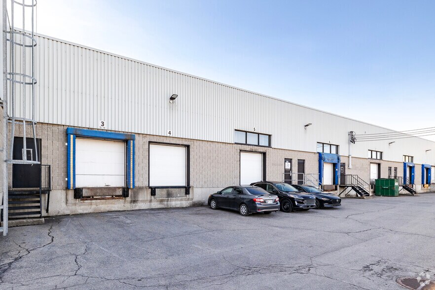 More Photos Of 81 Boul Brunswick, Dollard-des-Ormeaux Warehouse For Lease