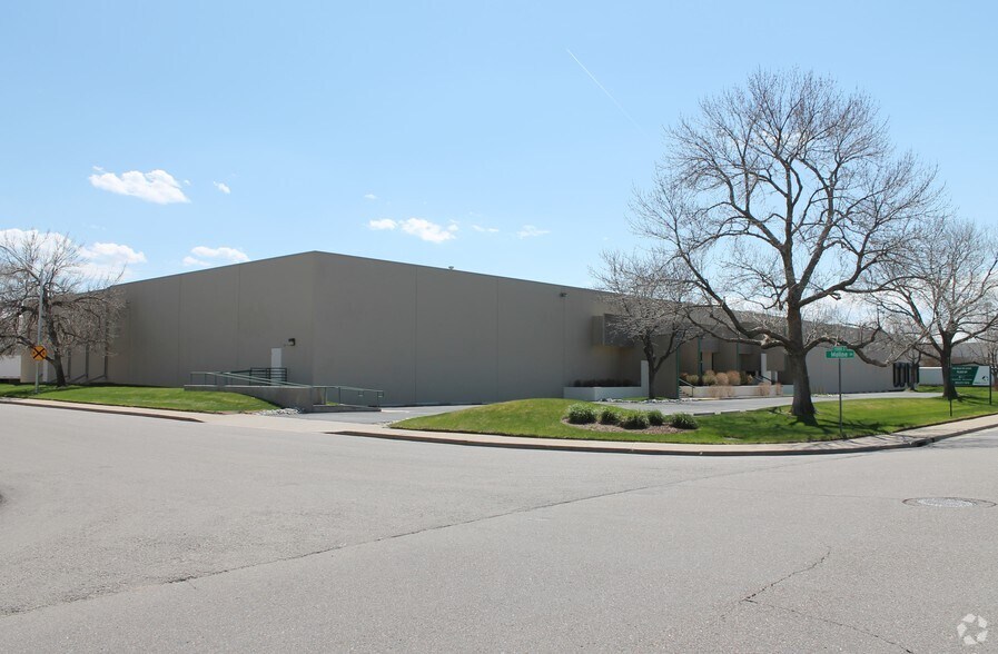 More Photos Of 11400 E 51st Ave, Denver Warehouse For Lease