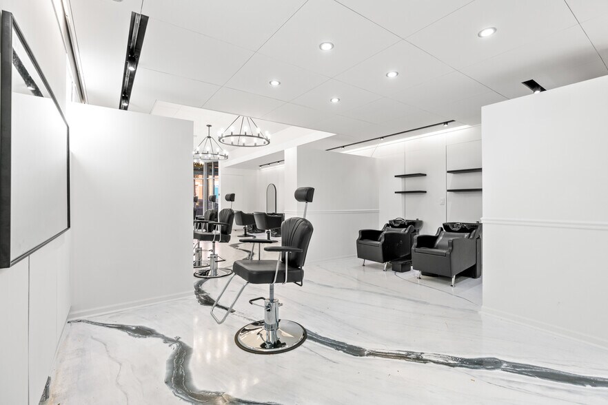 More Photos Of 1915-1917 N Damen Ave, Chicago Storefront For Sale