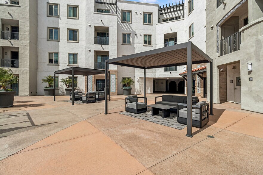 More Photos Of 5395 Napa St, San Diego Apartments For Lease