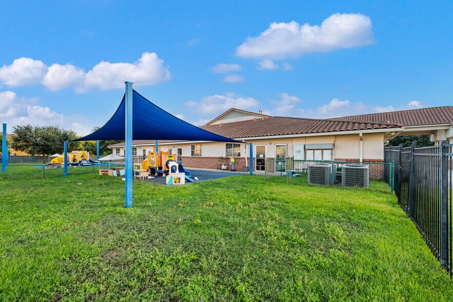More Photos Of 10002 Camino Bandera, San Antonio Daycare Center For Sale