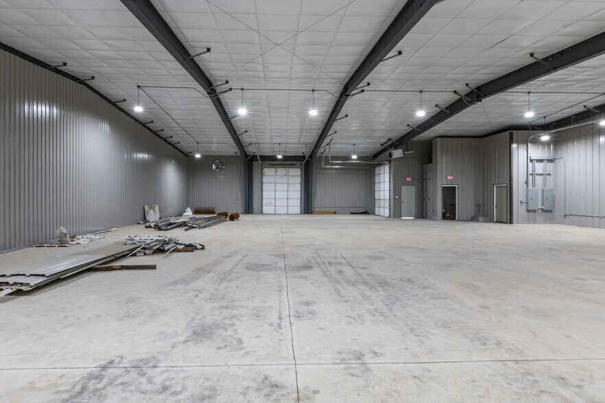 More Photos Of 5824 New Nashville Hwy, Murfreesboro Warehouse For Sale