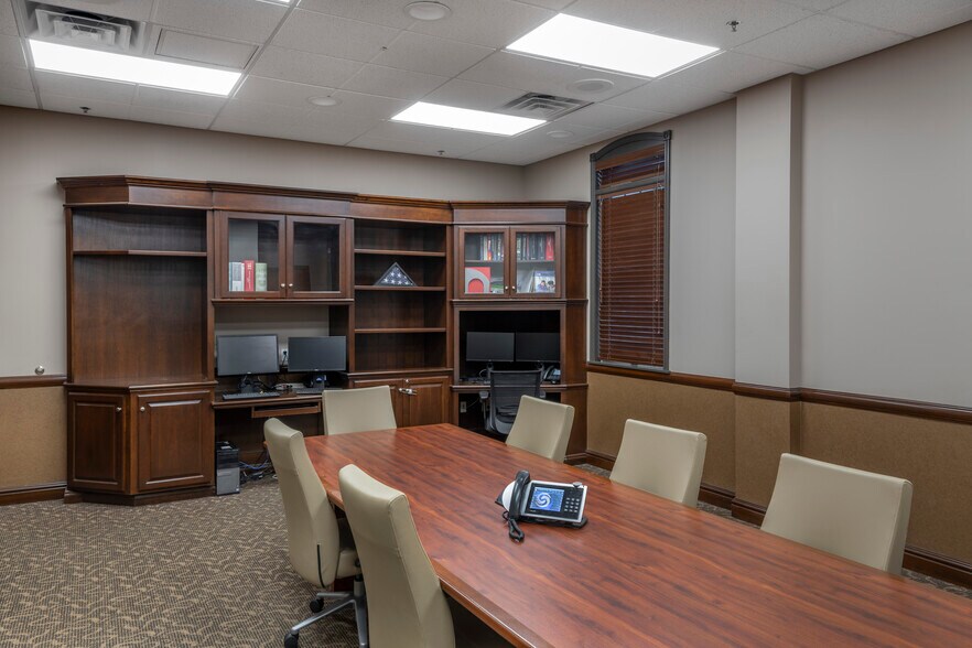 More Photos Of 4949 Harlem Rd, Buffalo Medical For Lease