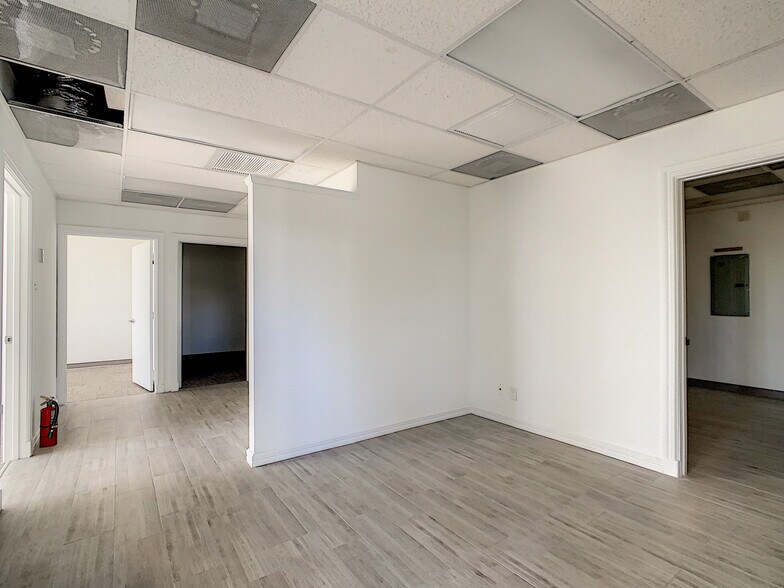 More Photos Of 777 SE 20th St, Fort Lauderdale Loft Creative Space For Lease