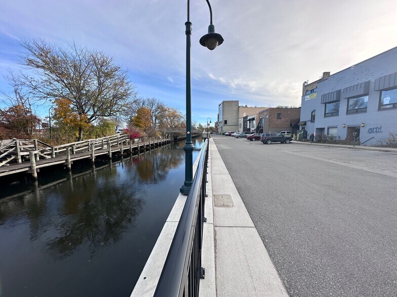 More Photos Of 207 E Front St, Traverse City General Retail For Sale