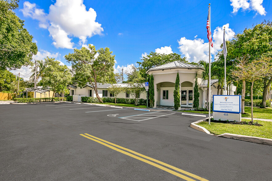 Primary Photo Of 415 SE 12th St, Fort Lauderdale Medical For Sale