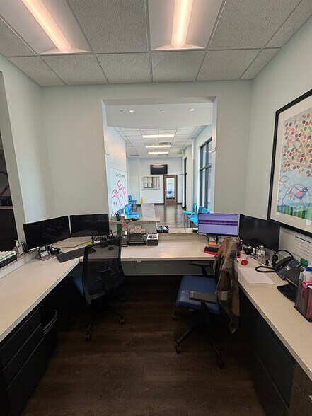 More Photos Of 2570 Justin Rd, Highland Village Unknown For Lease