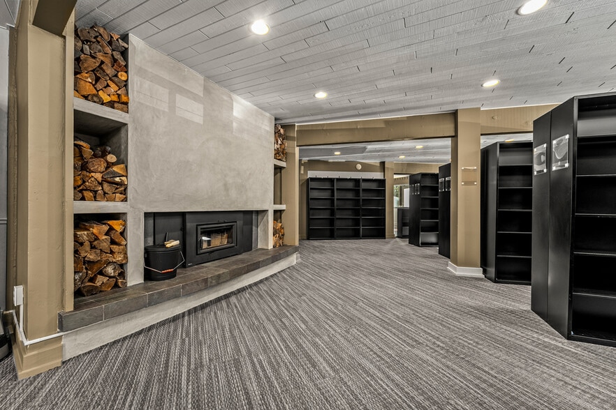 More Photos Of 26409 State Highway CA-189, Twin Peaks Specialty For Sale