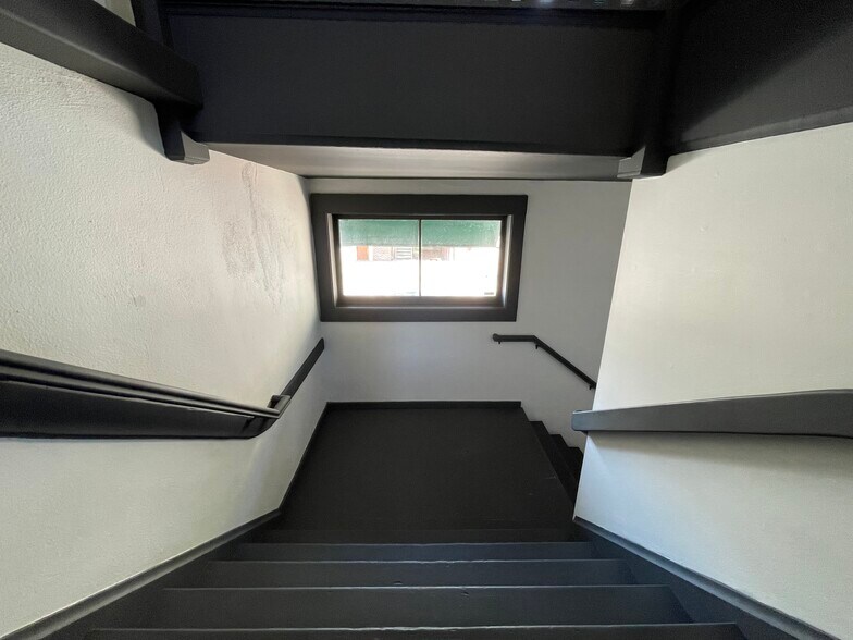 More Photos Of 200 E Chapman Ave, Orange Storefront Retail Office For Lease