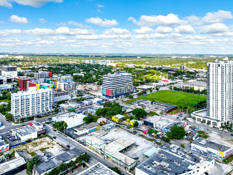 More Photos Of 2916 N Miami Ave, Miami Office For Lease