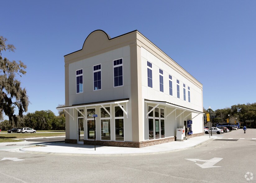 Primary Photo Of 1411 Queen St, Beaufort Office For Sale