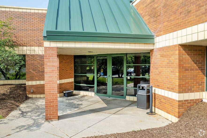 More Photos Of 8025 Excelsior Dr, Madison Office For Lease