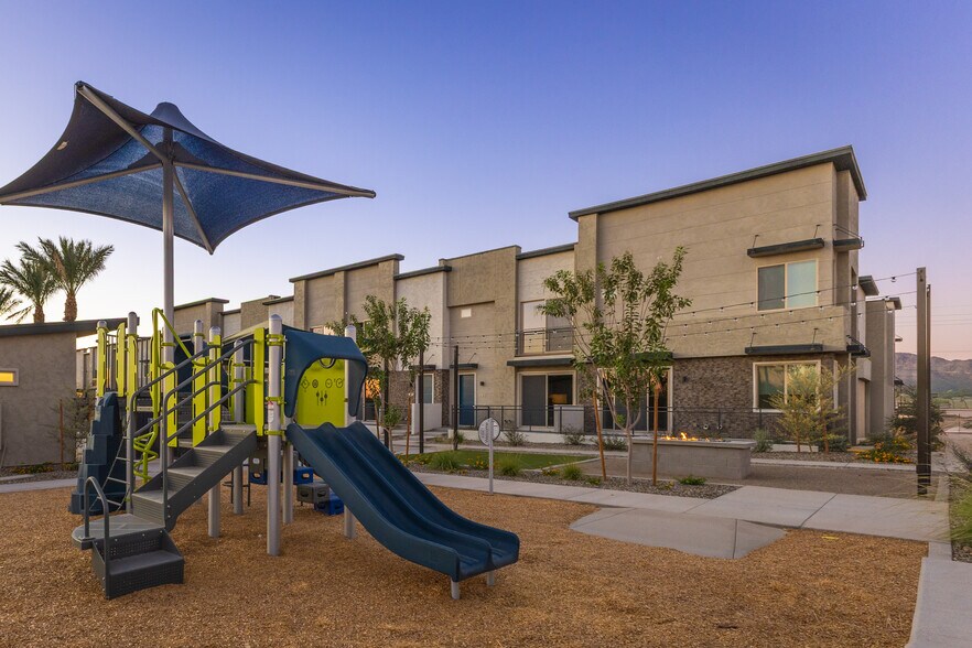 More Photos Of 651 N Ironwood Dr, Apache Junction Apartments For Sale