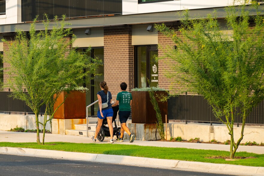 More Photos Of 2209 S First St, Austin Apartments For Sale