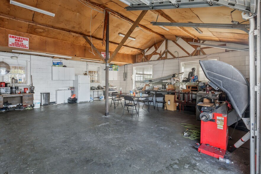 More Photos Of 2245 Murfreesboro Rd, Nashville Carwash For Sale