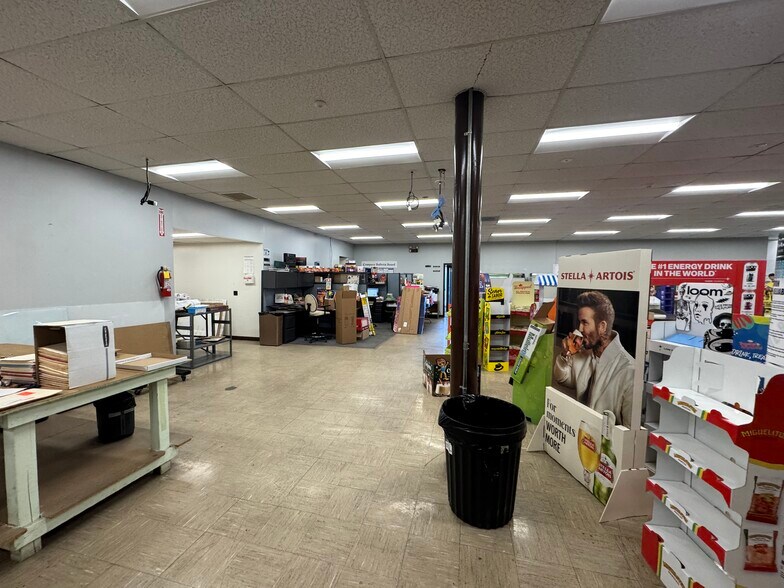 More Photos Of 248 Brighton Rd, Andover Warehouse For Sale