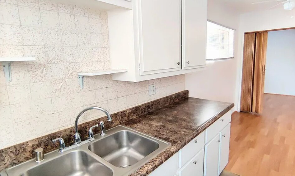 More Photos Of 14205 Burbank Blvd, Van Nuys Apartments For Sale