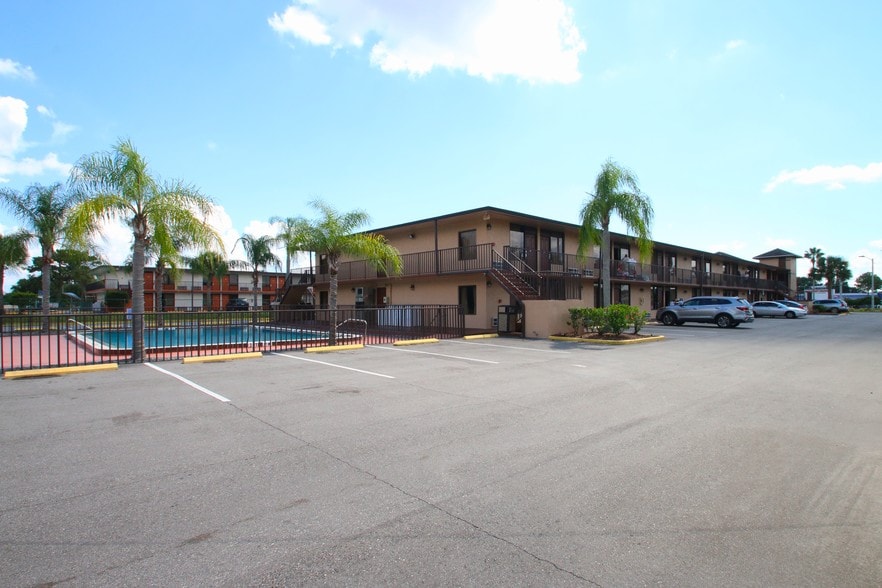 More Photos Of 4125 W Vine St, Kissimmee Hotel For Sale