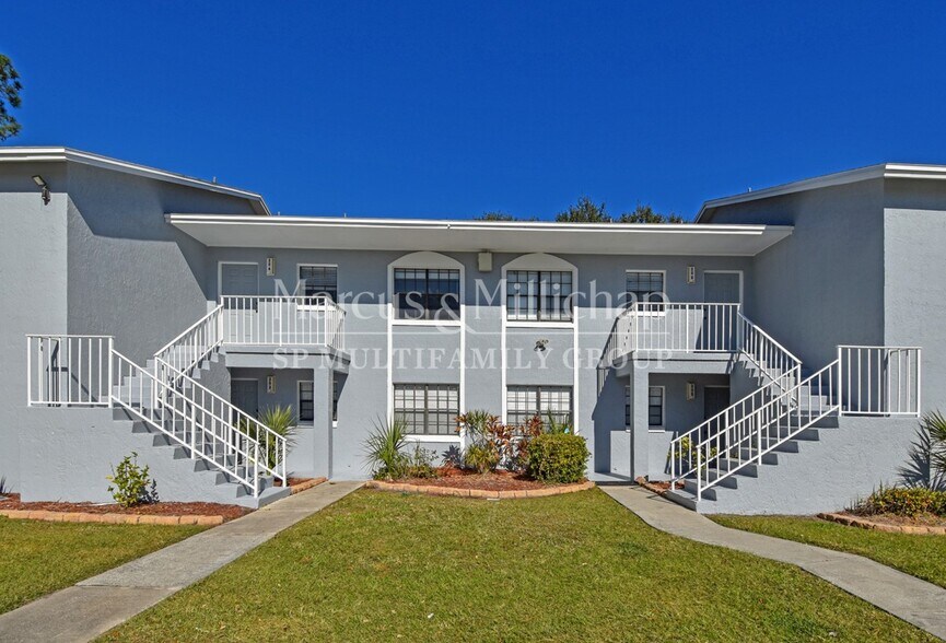 More Photos Of 180 Royal Palm Dr, Kissimmee Apartments For Sale