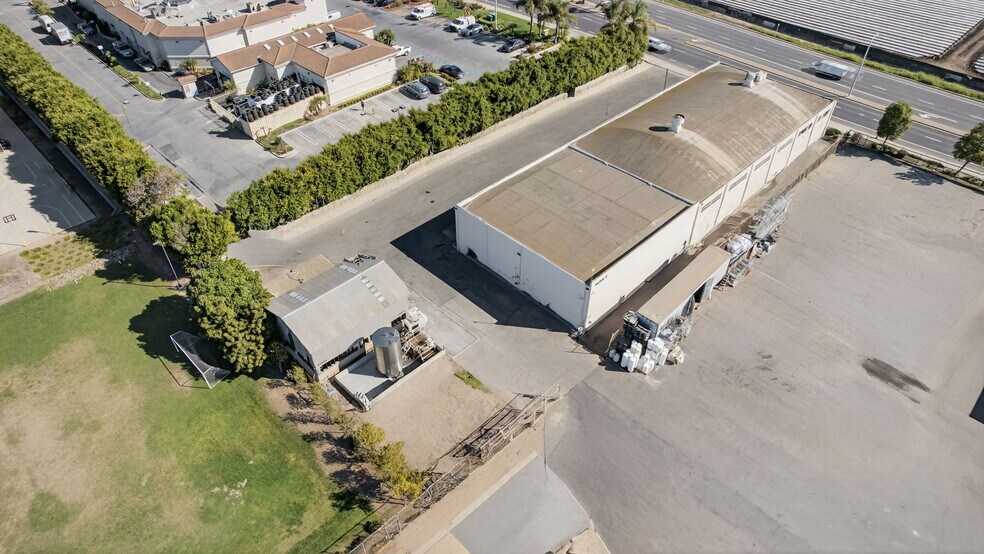 More Photos Of 635 S Rose Ave, Oxnard Warehouse For Sale