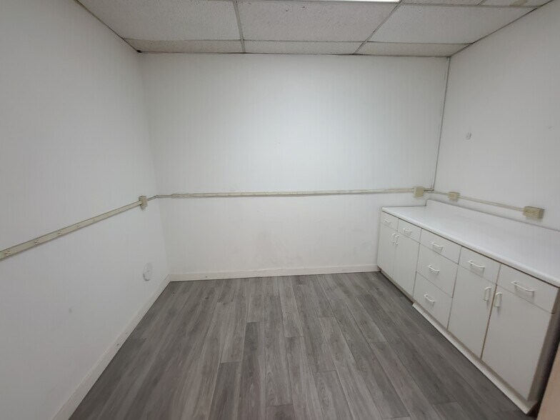 More Photos Of 2-72 N Central Ave, Upland Warehouse For Sale