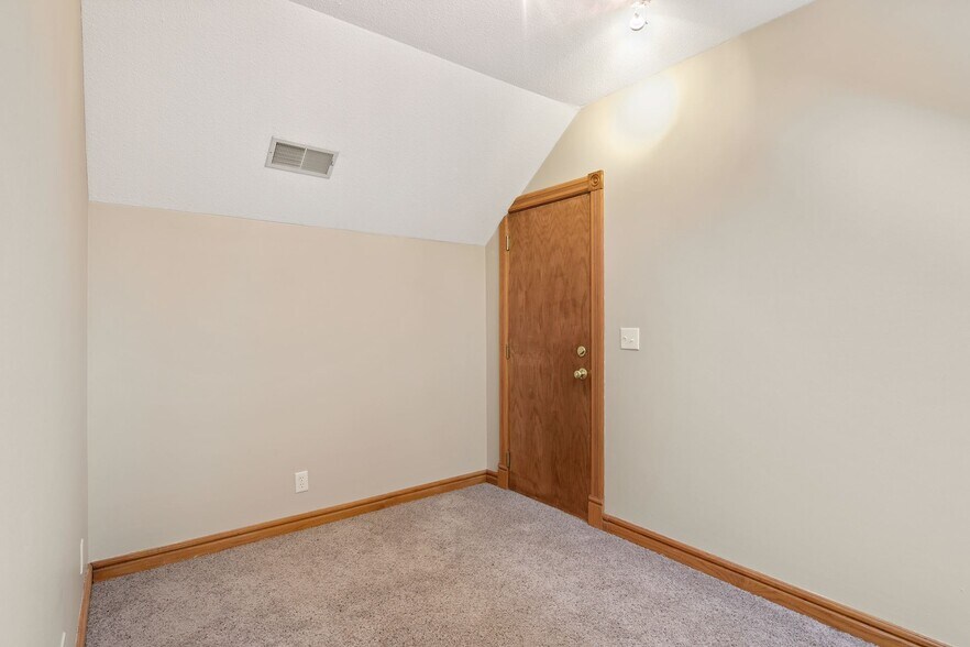 More Photos Of 197 Kent St, Saint Paul Multifamily For Sale
