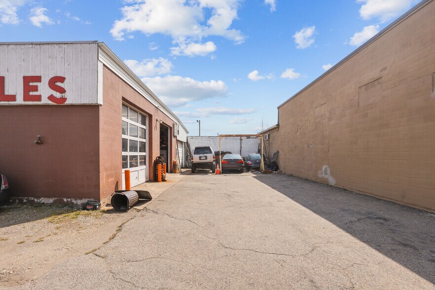 More Photos Of 19 Benefit St, Pawtucket Industrial For Sale