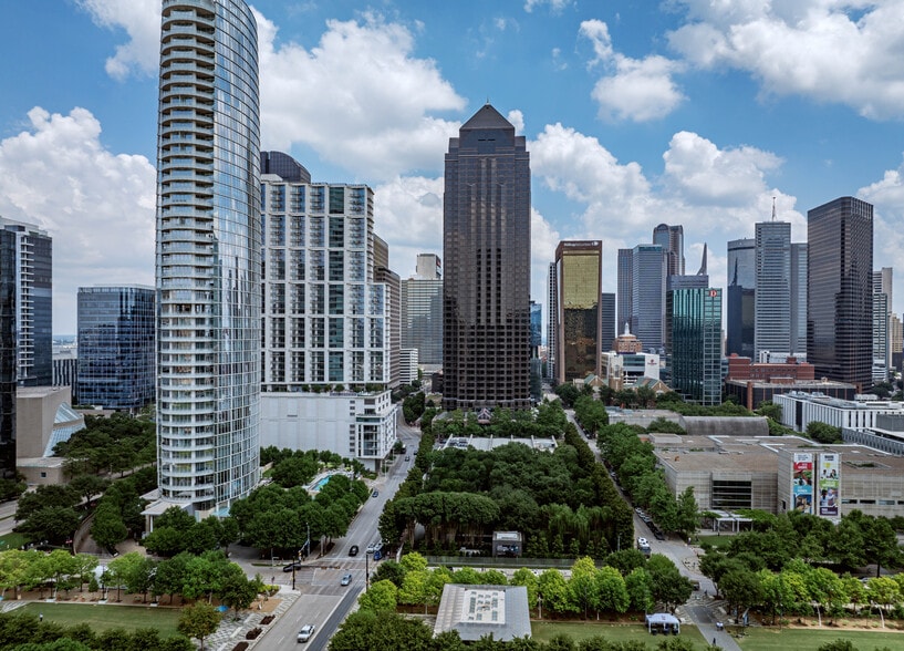 More Photos Of 2001 Ross Ave, Dallas Office For Lease