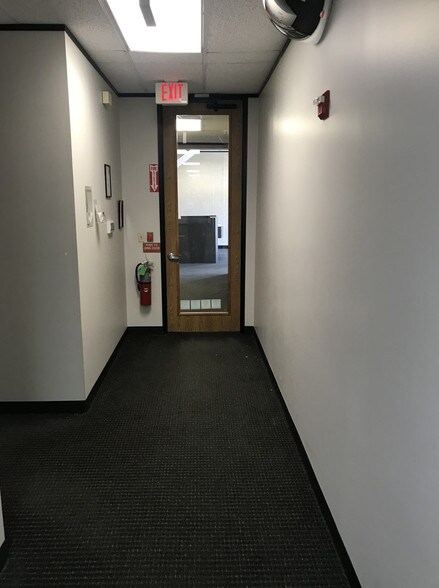 More Photos Of 1115 Gemini St, Houston Loft Creative Space For Lease