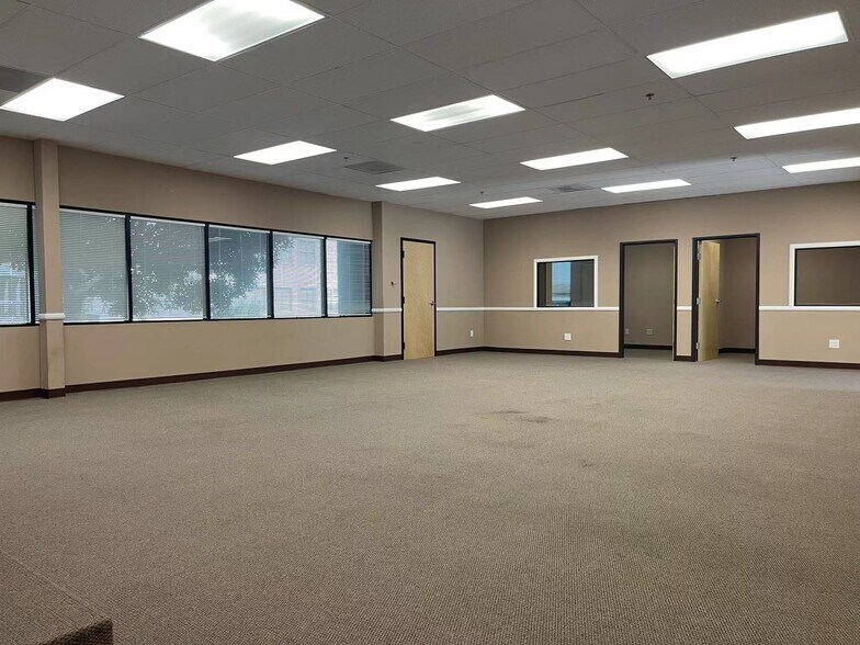 More Photos Of 20 E Foothill Blvd, Arcadia Loft Creative Space For Lease