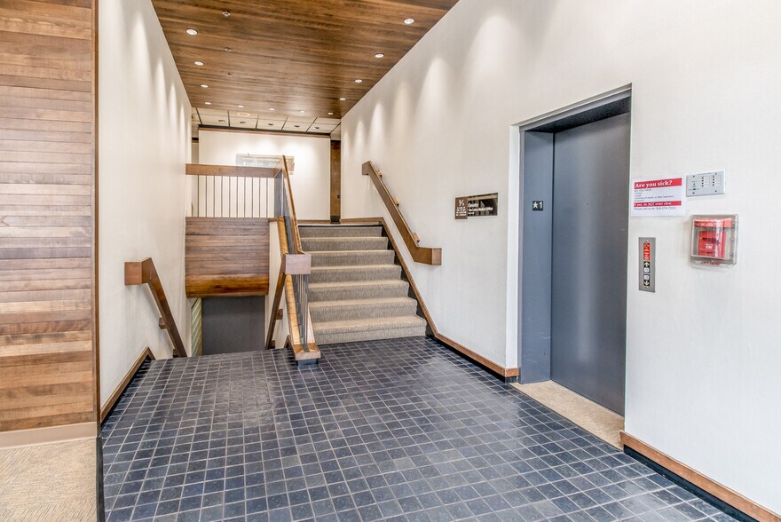 More Photos Of 1900 N Amidon St, Wichita Office For Sale